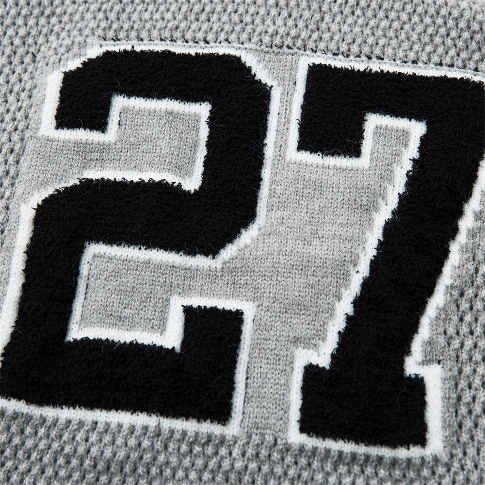 27 digit jacquard V-neck sweater